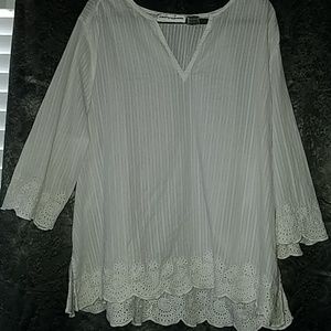 Cathy Daniels 2X eyelet white shirt
